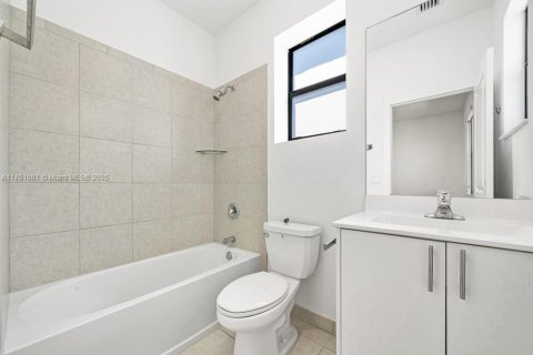 Townhouse in Homestead, Florida 3 bedrooms, 123.37 sq.m. № 1871289 - photo 26