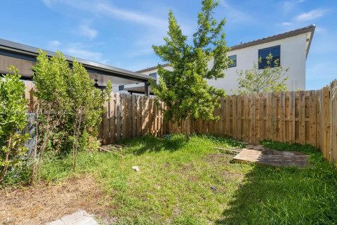 Townhouse in Homestead, Florida 3 bedrooms, 123.37 sq.m. № 1871289 - photo 27