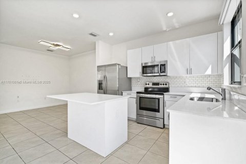 Townhouse in Homestead, Florida 3 bedrooms, 123.37 sq.m. № 1871289 - photo 7