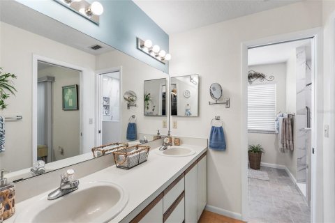 Villa ou maison à vendre à Haines City, Floride: 2 chambres, 149.39 m2 № 2139011 - photo 25
