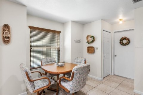 Villa ou maison à vendre à Haines City, Floride: 2 chambres, 149.39 m2 № 2139011 - photo 18