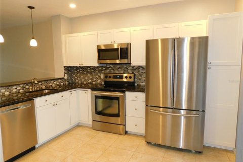 Townhouse in Oldsmar, Florida 2 bedrooms, 103.12 sq.m. № 2358562 - photo 7