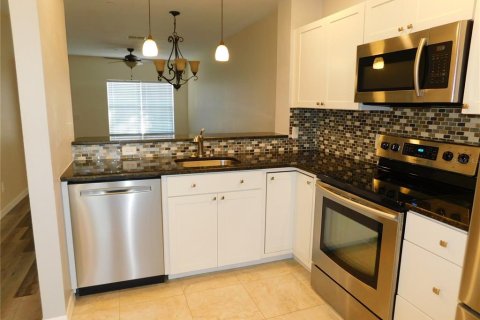 Townhouse in Oldsmar, Florida 2 bedrooms, 103.12 sq.m. № 2358562 - photo 8