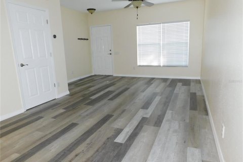 Townhouse in Oldsmar, Florida 2 bedrooms, 103.12 sq.m. № 2358562 - photo 4