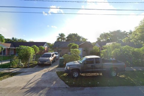 Casa en Miami, Florida 3 dormitorios, 107.77 m2 № 2057130