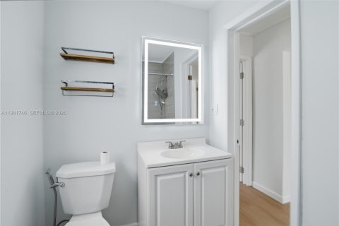 Купить виллу или дом в Майами, Флорида 2 спальни, 95.32м2, № 2051844 - фото 8