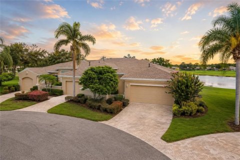 Condo à Sun City Center, Floride, 3 chambres  № 2309074