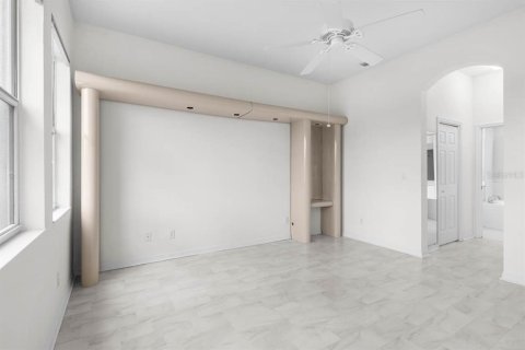 Condo in Sun City Center, Florida, 3 bedrooms  № 2309074 - photo 28