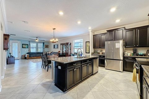 Villa ou maison à vendre à Wesley Chapel, Floride: 4 chambres, 241.36 m2 № 1608465 - photo 7