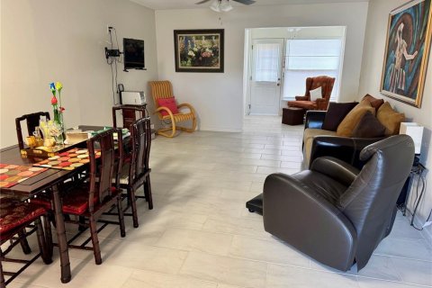 Copropriété à vendre à DeLand, Floride: 2 chambres, 90.95 m2 № 1876339 - photo 4