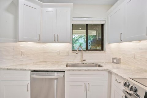 Copropriété à vendre à New Smyrna Beach, Floride: 2 chambres, 104.24 m2 № 2093287 - photo 6