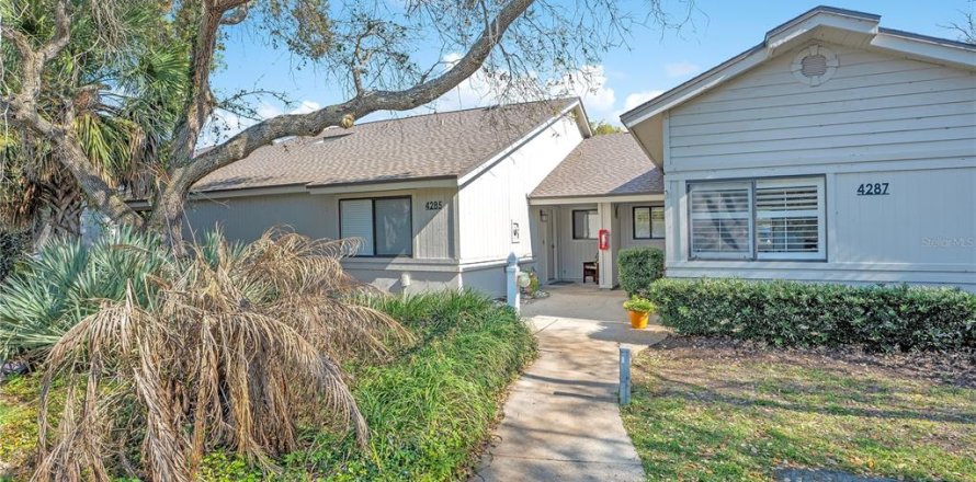 Condo à New Smyrna Beach, Floride, 2 chambres  № 2093287
