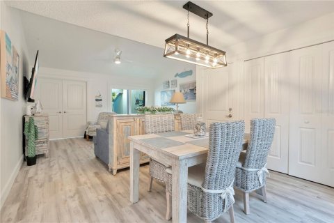 Copropriété à vendre à New Smyrna Beach, Floride: 2 chambres, 104.24 m2 № 2093287 - photo 7