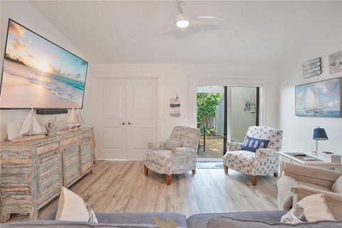 Copropriété à vendre à New Smyrna Beach, Floride: 2 chambres, 104.24 m2 № 2093287 - photo 9
