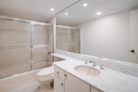 Condominio en venta en Key Biscayne, Florida, 3 dormitorios, 165.55 m2 № 2052104 - foto 11