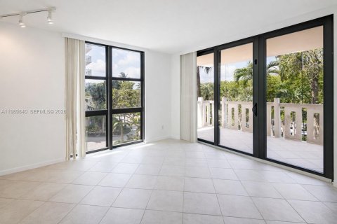 Condominio en venta en Key Biscayne, Florida, 3 dormitorios, 165.55 m2 № 2052104 - foto 2