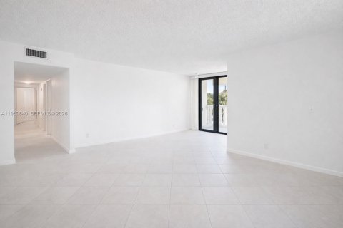 Condominio en venta en Key Biscayne, Florida, 3 dormitorios, 165.55 m2 № 2052104 - foto 3
