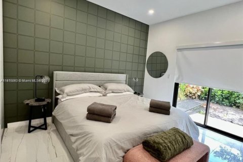 House in Dania Beach, Florida 4 bedrooms, 185.8 sq.m. № 1972005 - photo 18