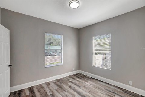 Villa ou maison à vendre à Tampa, Floride: 3 chambres, 109.62 m2 № 2415234 - photo 14