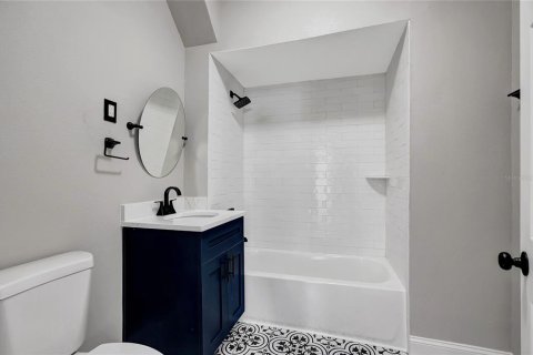Villa ou maison à vendre à Tampa, Floride: 3 chambres, 109.62 m2 № 2415234 - photo 28