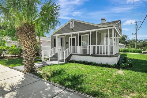 Villa ou maison à Tampa, Floride 3 chambres, 109.62 m2 № 2415234