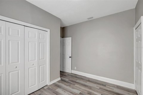 Villa ou maison à vendre à Tampa, Floride: 3 chambres, 109.62 m2 № 2415234 - photo 27