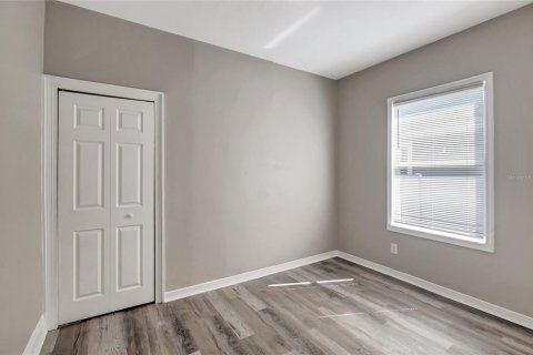 Villa ou maison à vendre à Tampa, Floride: 3 chambres, 109.62 m2 № 2415234 - photo 25