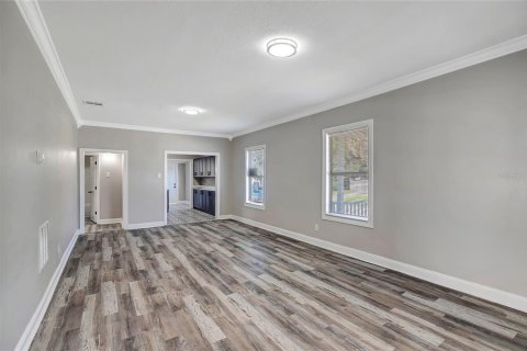 Villa ou maison à vendre à Tampa, Floride: 3 chambres, 109.62 m2 № 2415234 - photo 8