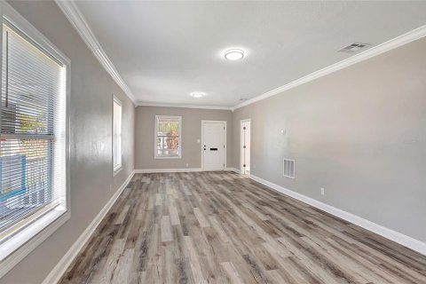 Villa ou maison à vendre à Tampa, Floride: 3 chambres, 109.62 m2 № 2415234 - photo 11