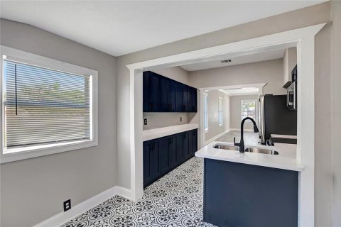 Villa ou maison à vendre à Tampa, Floride: 3 chambres, 109.62 m2 № 2415234 - photo 22
