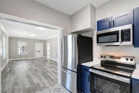 Villa ou maison à vendre à Tampa, Floride: 3 chambres, 109.62 m2 № 2415234 - photo 24