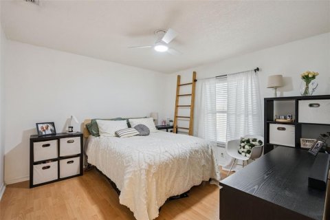 House in Winter Park, Florida 3 bedrooms, 155.43 sq.m. № 2157900 - photo 25