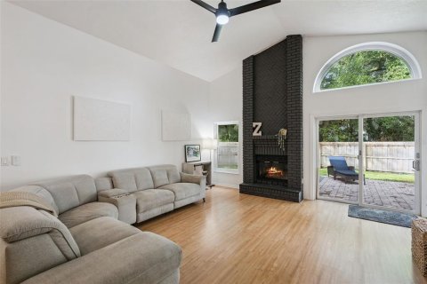 House in Winter Park, Florida 3 bedrooms, 155.43 sq.m. № 2157900 - photo 9