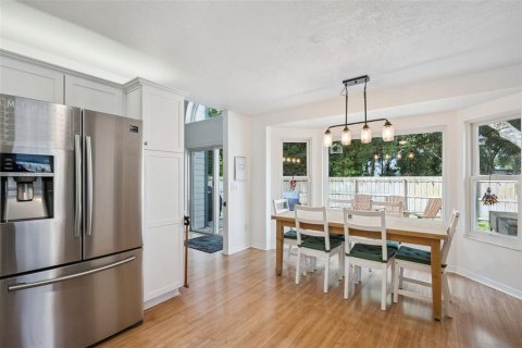 House in Winter Park, Florida 3 bedrooms, 155.43 sq.m. № 2157900 - photo 14