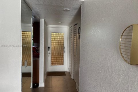 Купить кондоминиум в Санрайз, Флорида 2 спальни, 78.97м2, № 1849014 - фото 25
