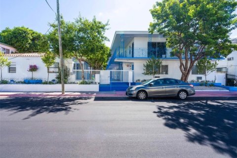 Propiedad comercial en Miami Beach, Florida № 2168068