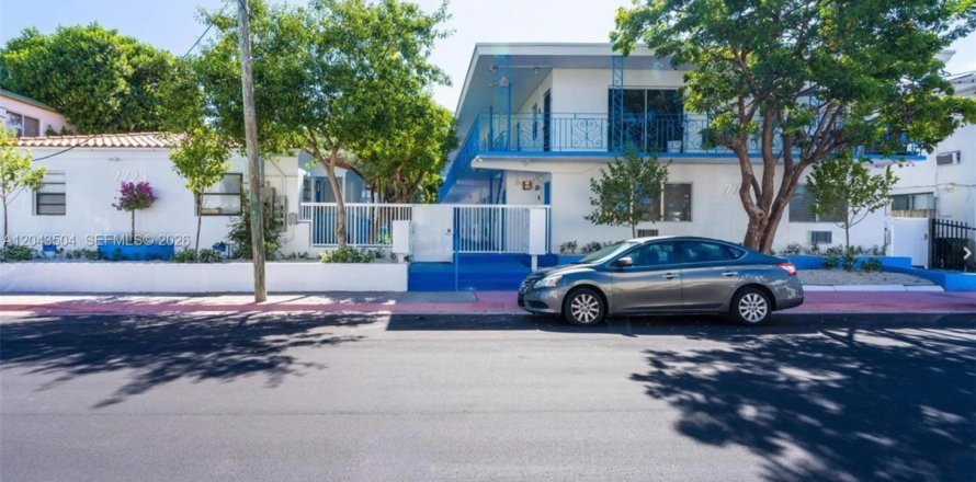 Propiedad comercial en Miami Beach, Florida № 2168068