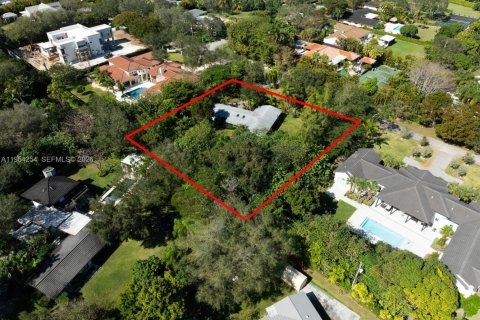 Casa en venta en Miami, Florida, 3 dormitorios, 175.77 m2 № 2008327 - foto 3