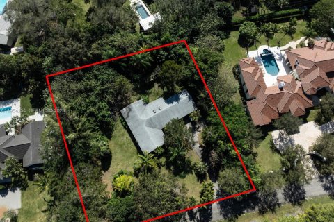 Casa en venta en Miami, Florida, 3 dormitorios, 175.77 m2 № 2008327 - foto 2