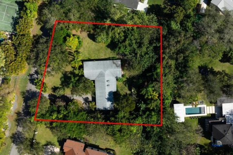 Casa en venta en Miami, Florida, 3 dormitorios, 175.77 m2 № 2008327 - foto 9