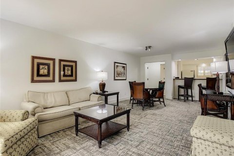 Condo in Wesley Chapel, Florida, 2 bedrooms  № 1564477 - photo 8