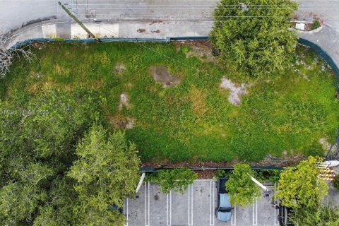 Купить коммерческую недвижимость в Майами, Флорида № 2020509 - фото 7