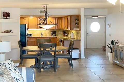 Copropriété à louer à Sarasota, Floride: 2 chambres, 89.09 m2 № 2298802 - photo 7