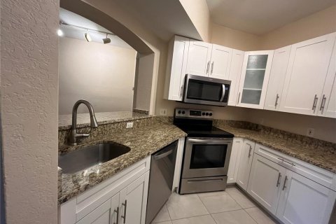 Condominio en alquiler en Tampa, Florida, 1 dormitorio, 66.43 m2 № 1886382 - foto 13