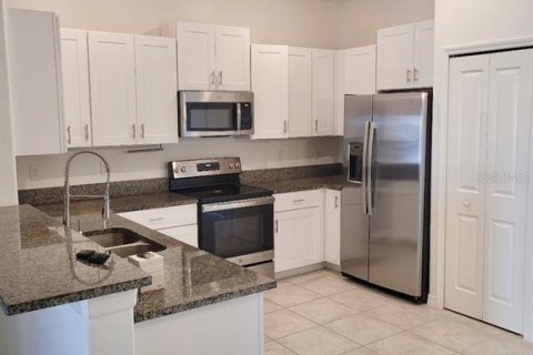 Townhouse in Holiday, Florida 3 bedrooms, 151.8 sq.m. № 2120264 - photo 2
