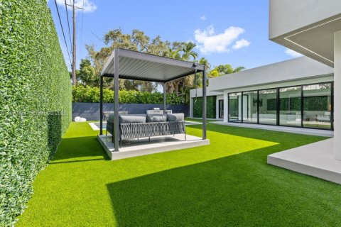 Villa ou maison à vendre à Miami, Floride: 5 chambres, 322.93 m2 № 2024406 - photo 7