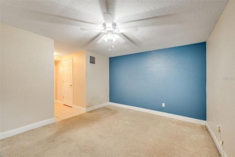 House in Merrit Island, Florida 3 bedrooms, 180.04 sq.m. № 1849812 - photo 19