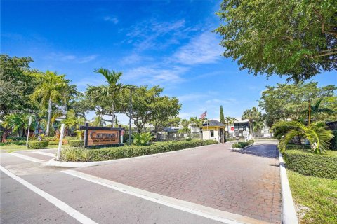 Condominio en venta en Miami, Florida, 2 dormitorios, 84.26 m2 № 2027180 - foto 19