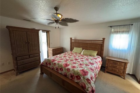 House in Port Charlotte, Florida 3 bedrooms, 117.99 sq.m. № 1884537 - photo 18
