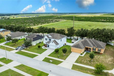 Villa ou maison à vendre à Dundee, Floride: 3 chambres, 208.29 m2 № 1901230 - photo 4